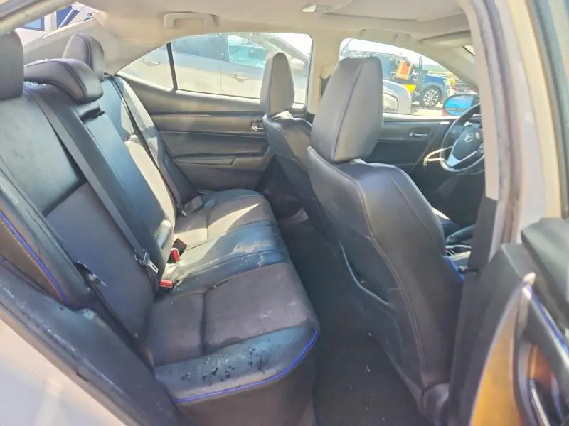 2017 TOYOTA COROLLA SE  