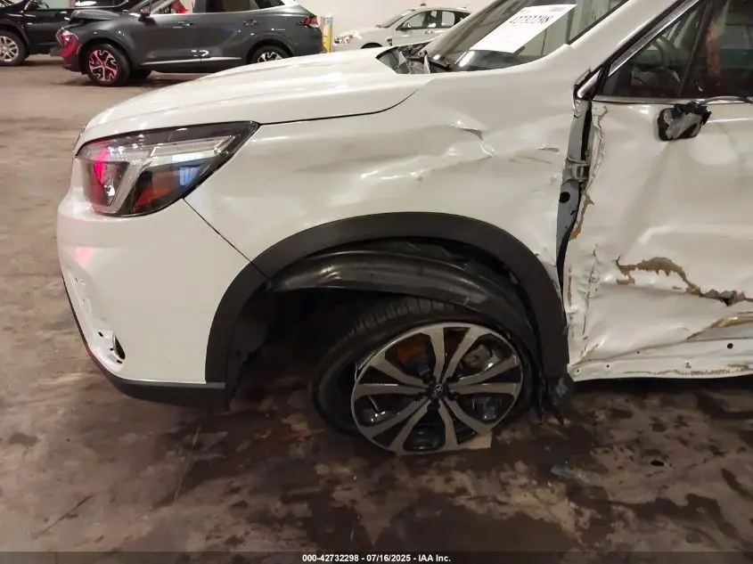 2020 SUBARU FORESTER LIMITED