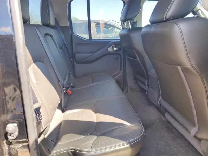 2017 NISSAN FRONTIER PRO-4X  