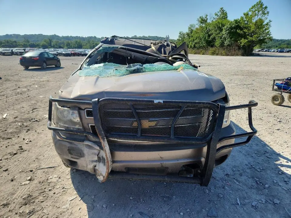 2013 CHEVROLET SUBURBAN K2500 LS  