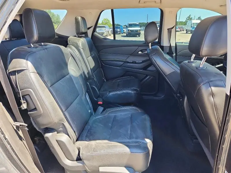 2018 CHEVROLET TRAVERSE LT  