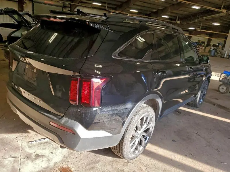 2022 KIA SORENTO EX  