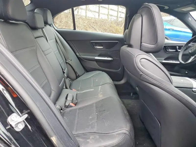 2025 MERCEDES-BENZ C 300  