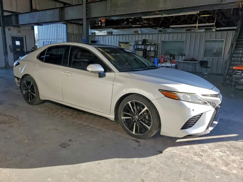 2018 TOYOTA CAMRY XSE  