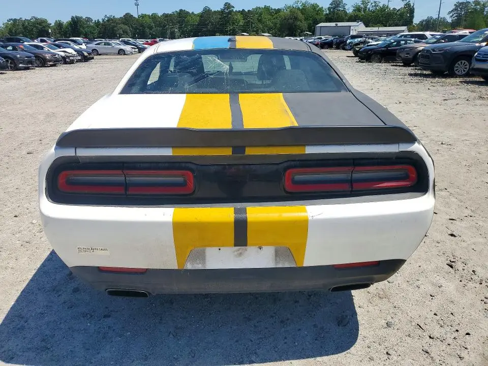 2015 DODGE CHALLENGER SXT  