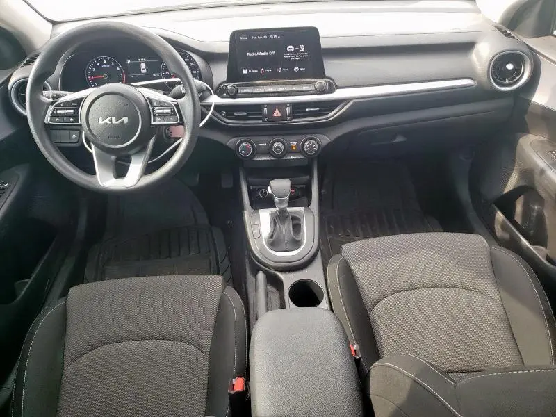 2024 KIA FORTE LX  