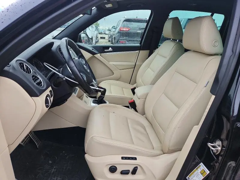 2014 VOLKSWAGEN TIGUAN S  