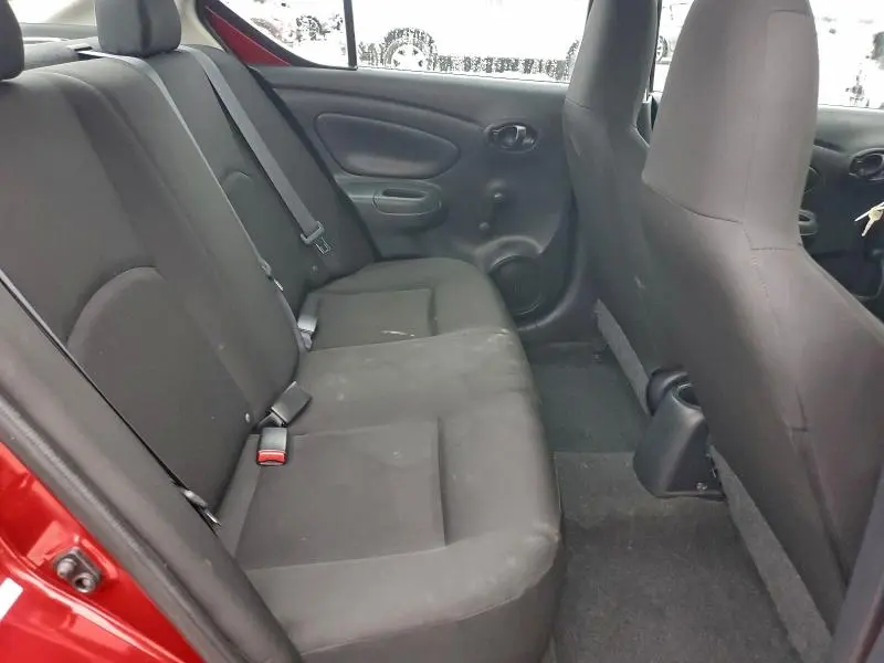 2015 NISSAN VERSA S  