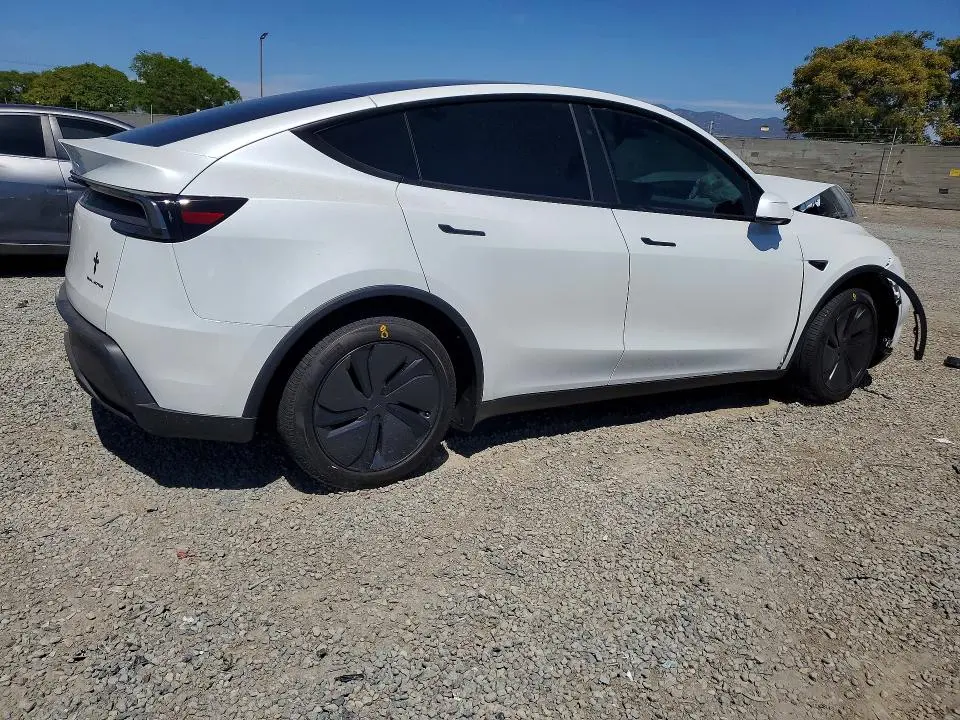 2026 TESLA MODEL Y   