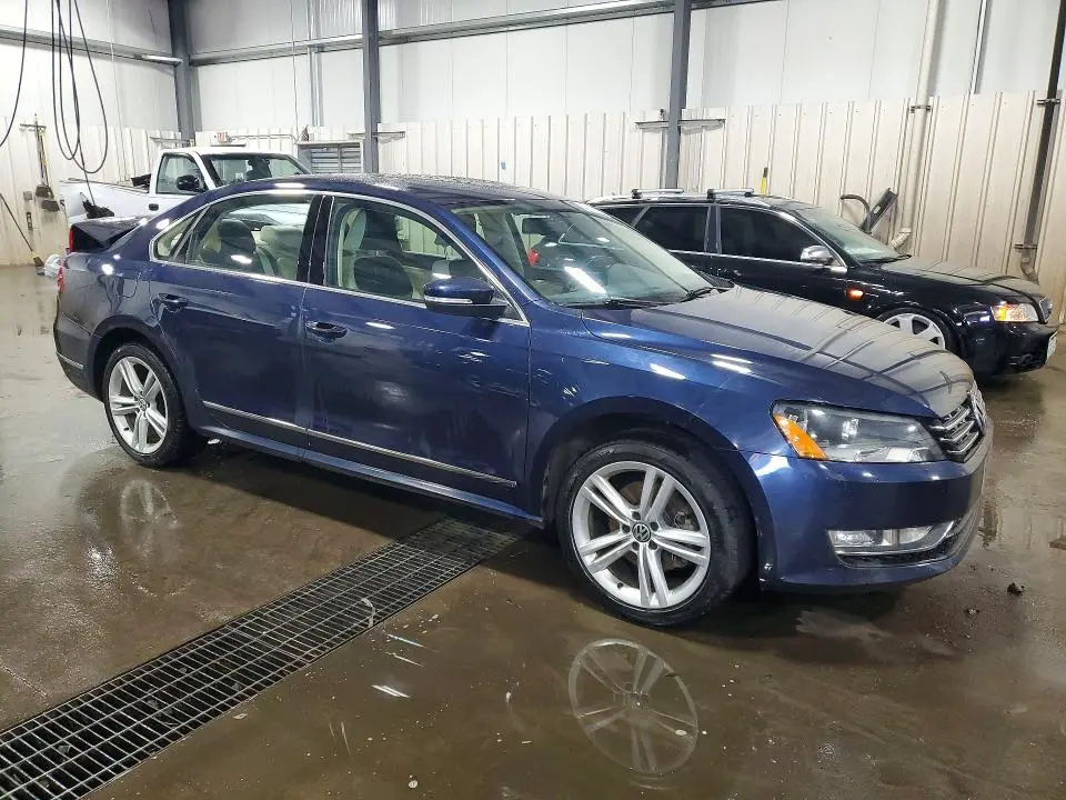 2015 VOLKSWAGEN PASSAT SEL  