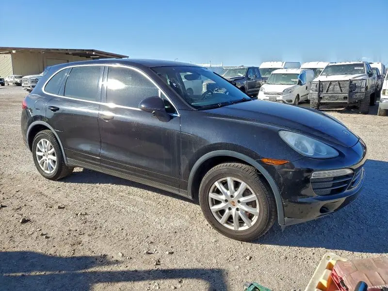 2013 PORSCHE CAYENNE   