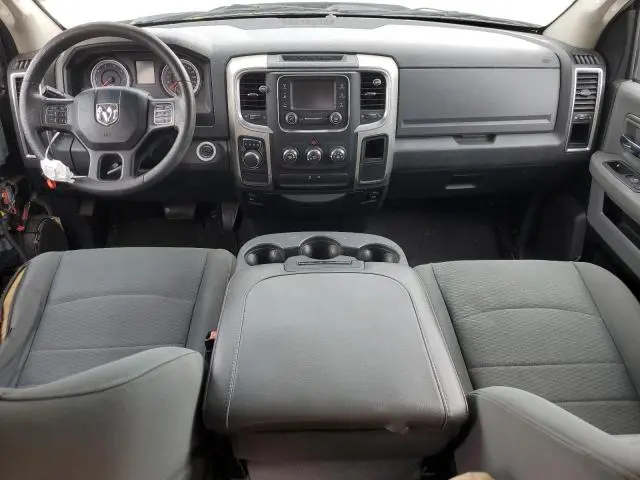 2016 RAM 1500 SLT  