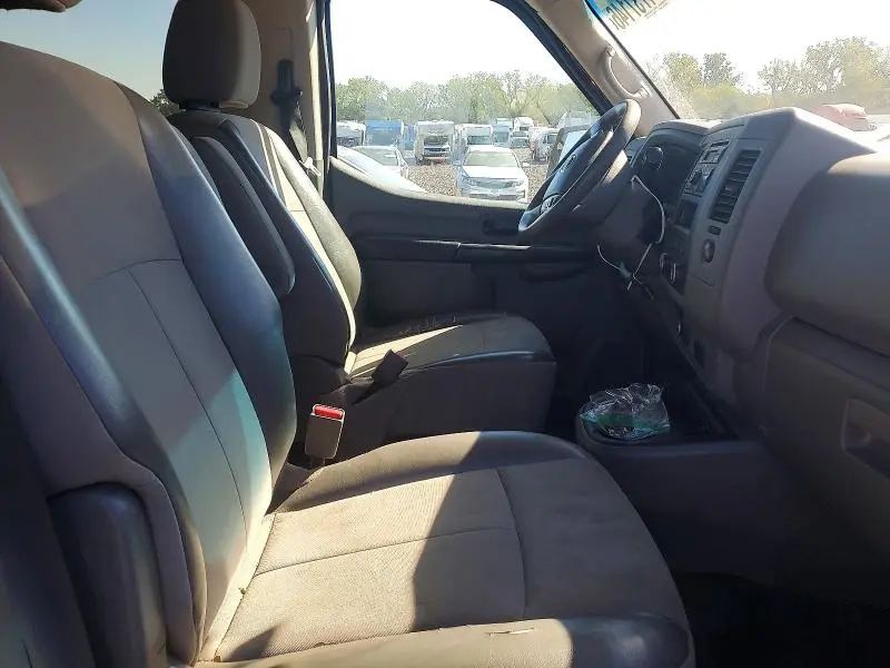 2016 NISSAN NV 3500 HD S  