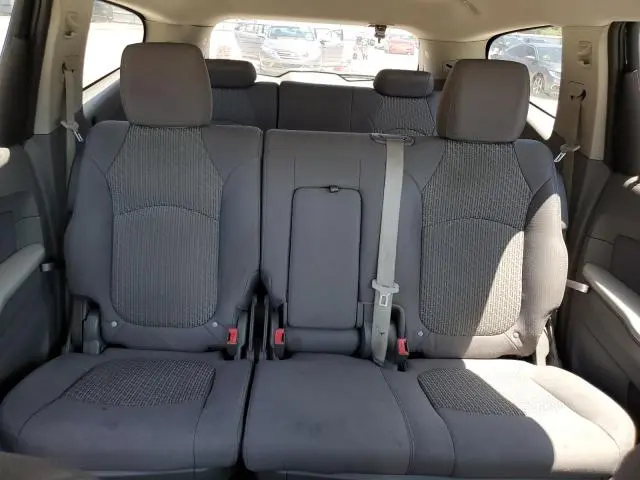 2012 CHEVROLET TRAVERSE LS  