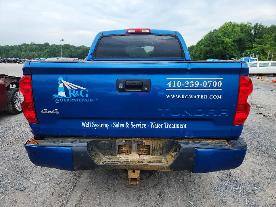 2016 TOYOTA TUNDRA CREWMAX LIMITED  