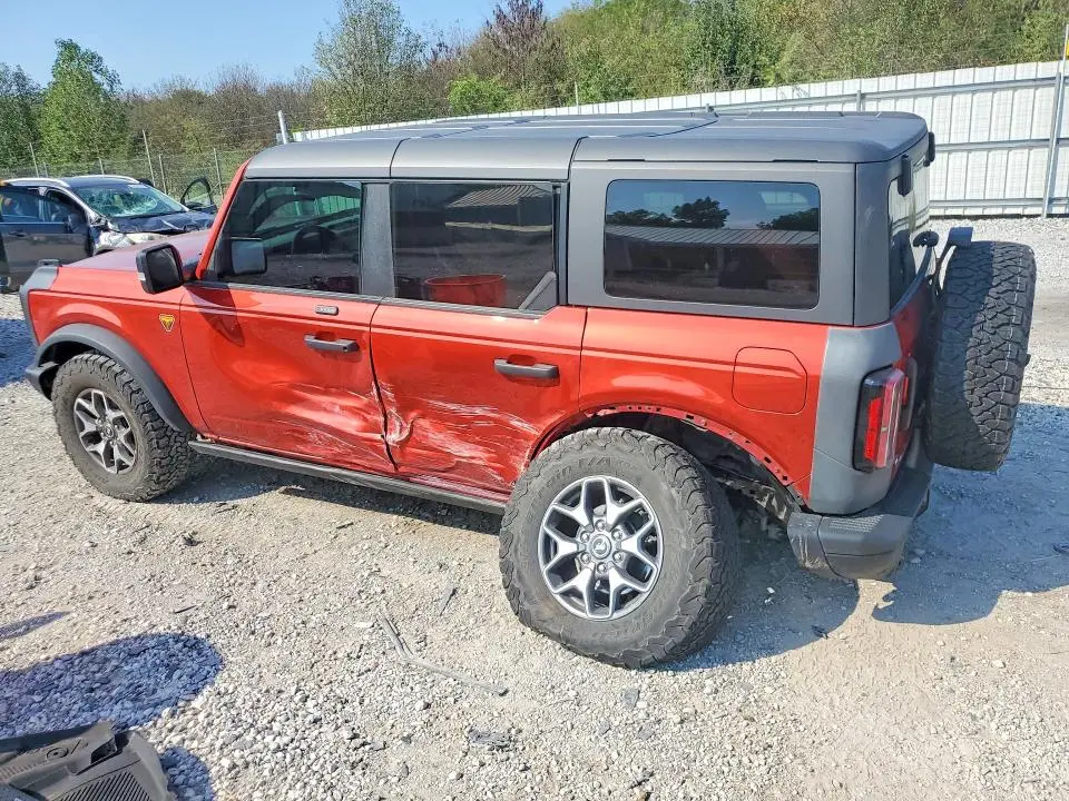 2023 FORD BRONCO BASE  