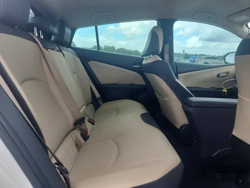 2016 TOYOTA PRIUS FOUR  