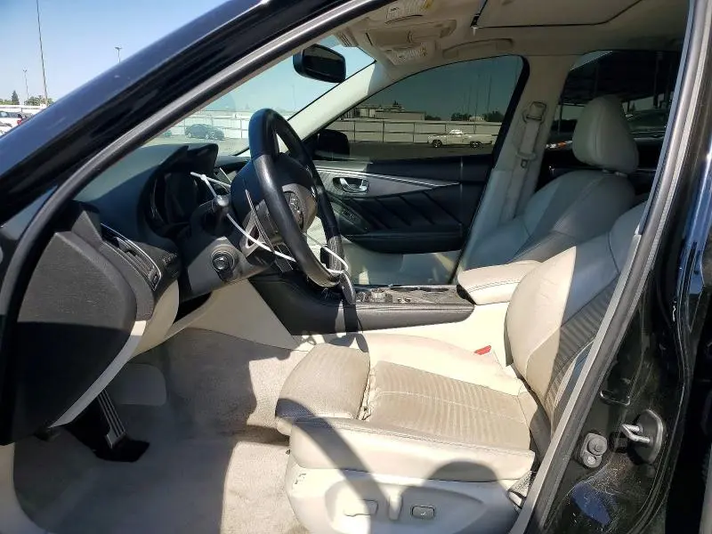 2016 INFINITI Q50 RED SPORT 400  