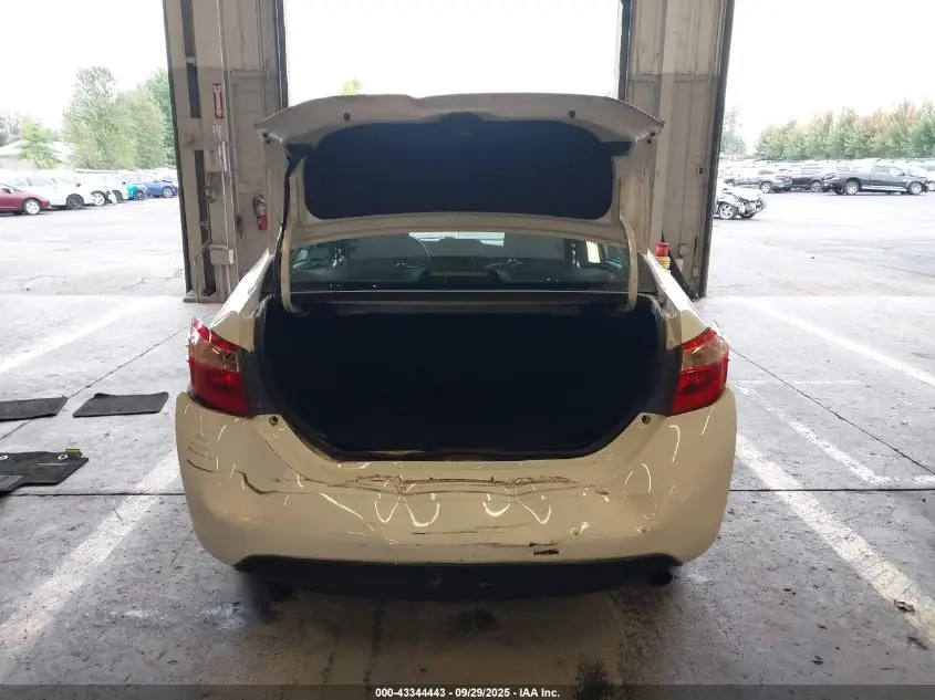 2017 TOYOTA COROLLA LE