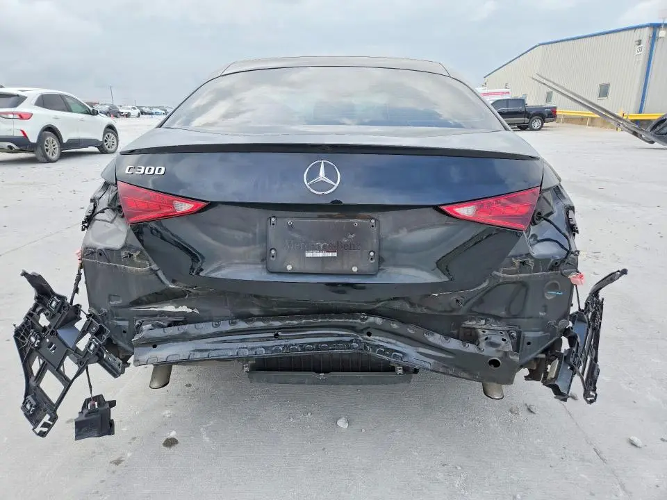 2024 MERCEDES-BENZ C 300  