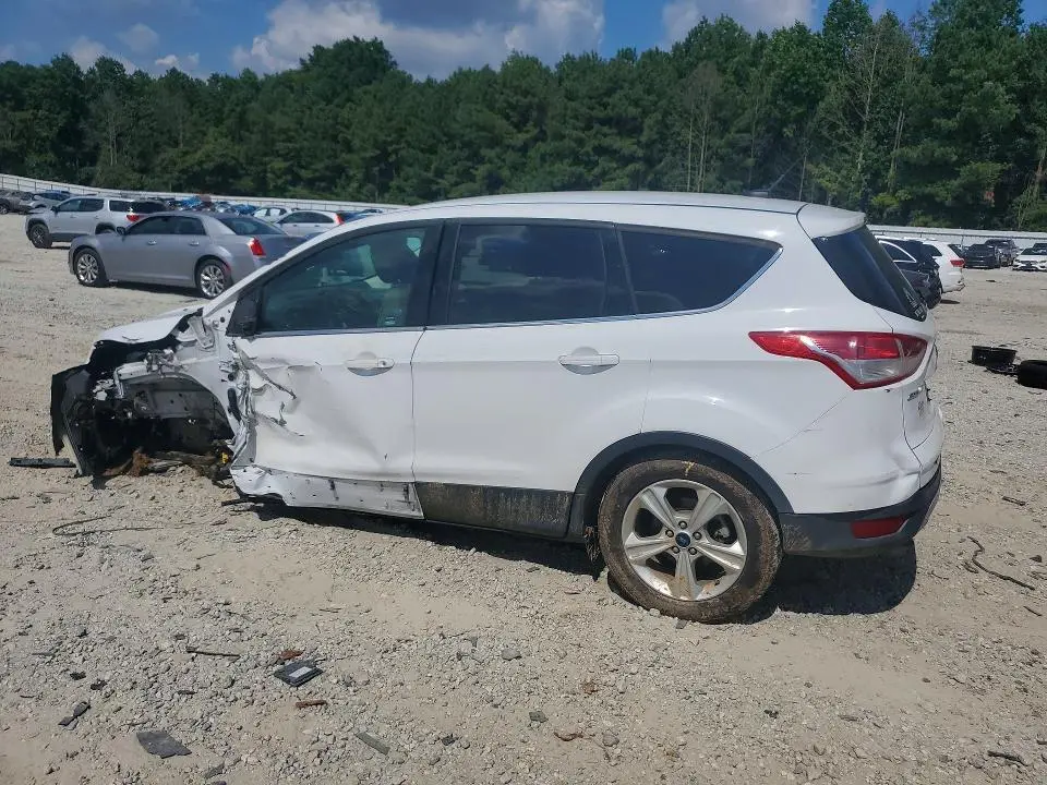 2016 FORD ESCAPE SE  