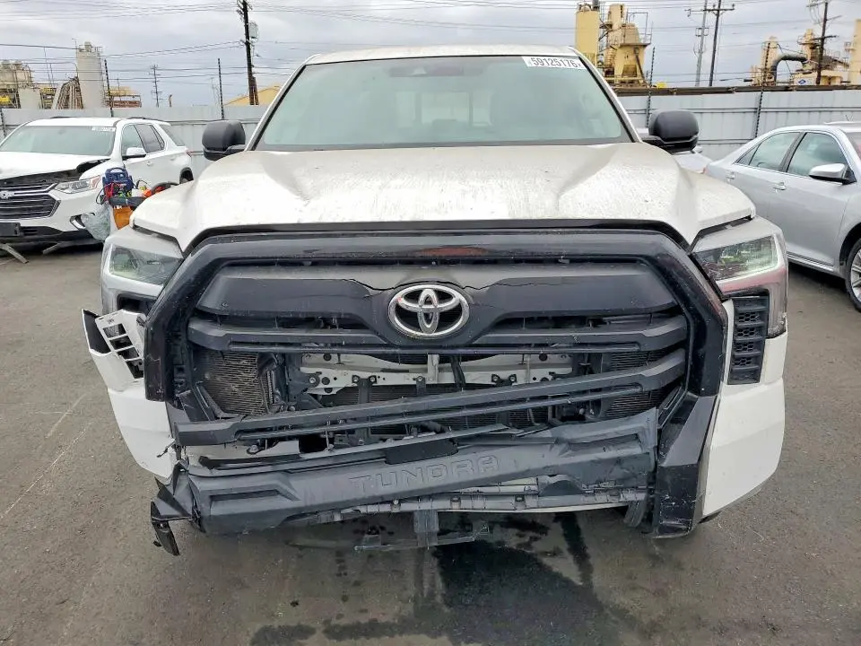 2023 TOYOTA TUNDRA SR  
