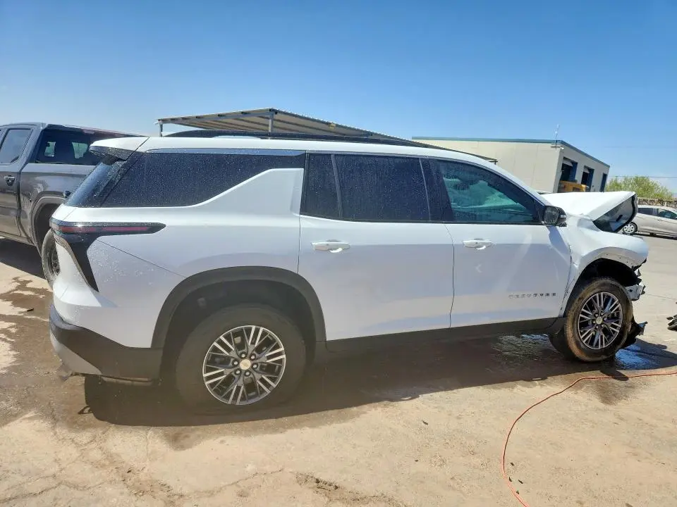 2025 CHEVROLET TRAVERSE LT  