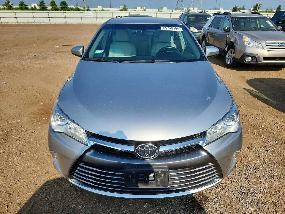 2015 TOYOTA CAMRY XLE  