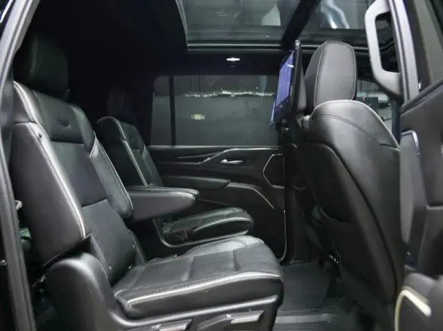 2021 CADILLAC ESCALADE ESV SPORT  
