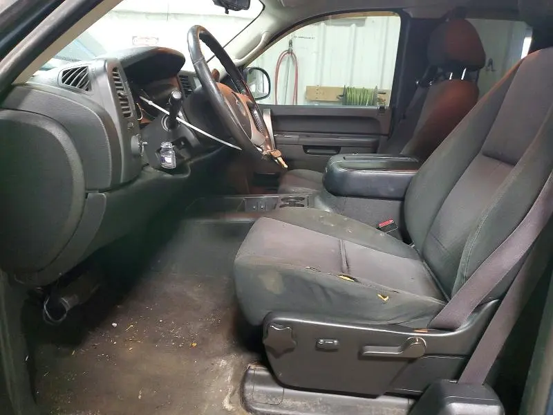 2011 CHEVROLET SILVERADO K1500 LT  