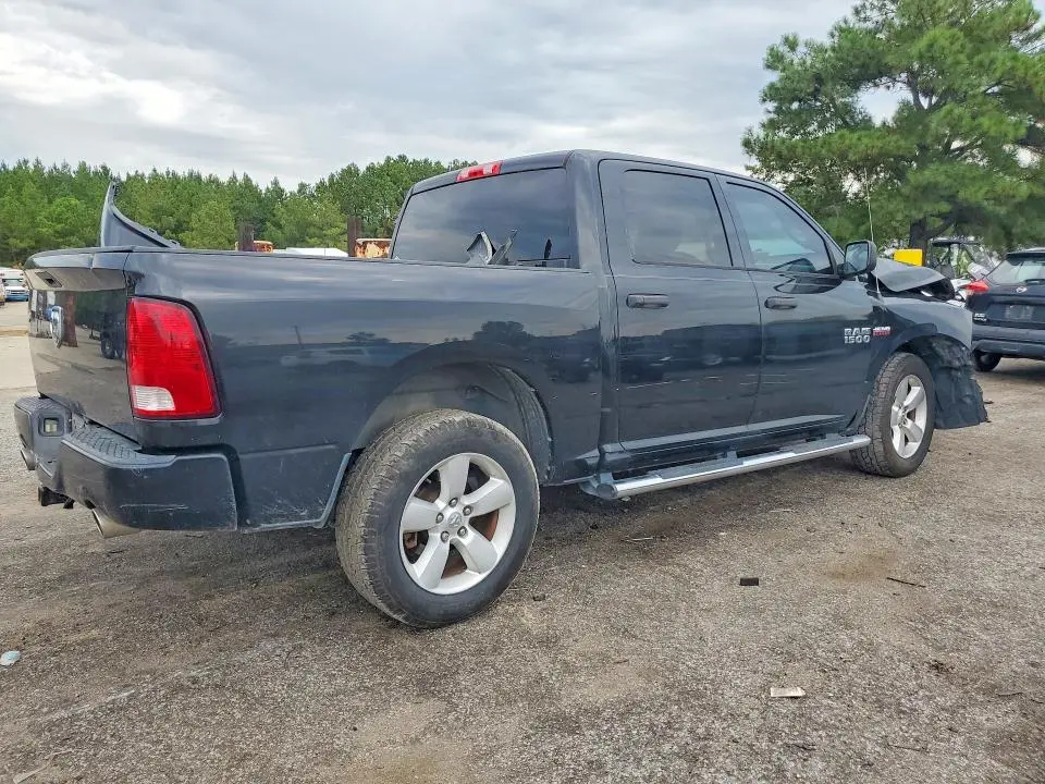 2016 RAM 1500 ST  