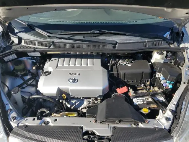 2010 TOYOTA SIENNA CE  