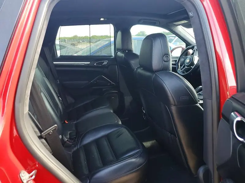 2017 PORSCHE CAYENNE TURBO  