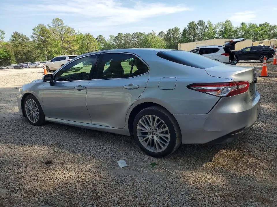 2018 TOYOTA CAMRY XLE  