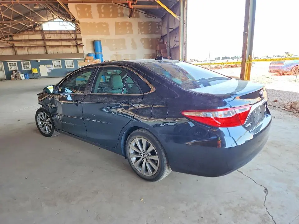 2016 TOYOTA CAMRY XLE  