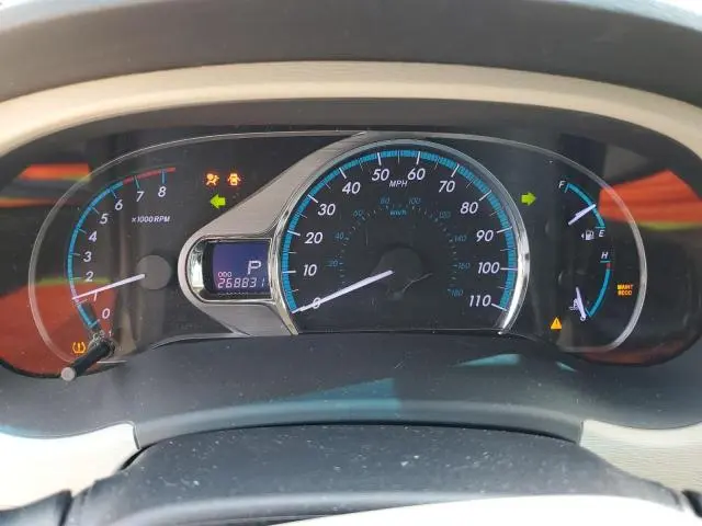 2011 TOYOTA SIENNA XLE  