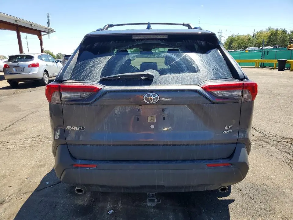 2019 TOYOTA RAV4 LE  