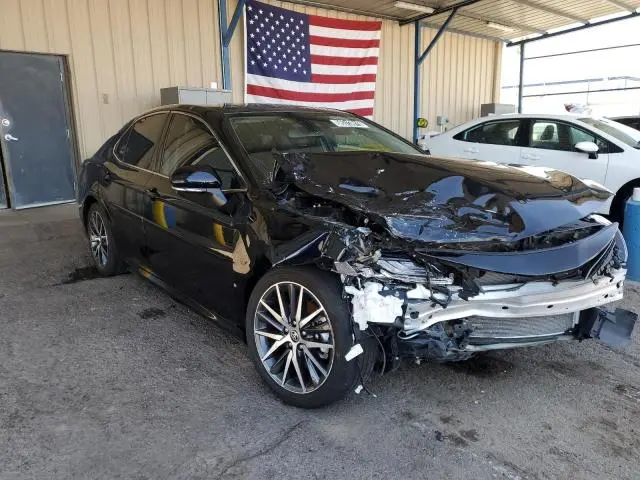 2024 TOYOTA CAMRY XLE