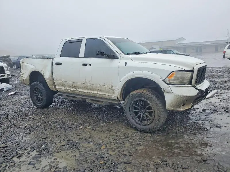2014 RAM 1500 ST  