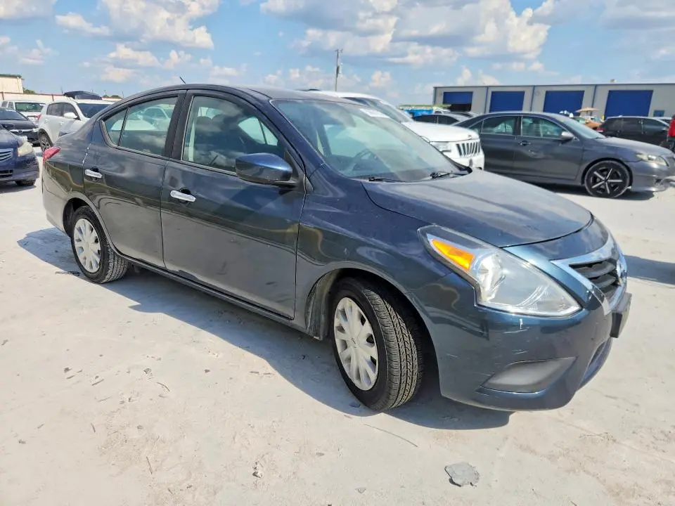 2015 NISSAN VERSA 1.6 SV  