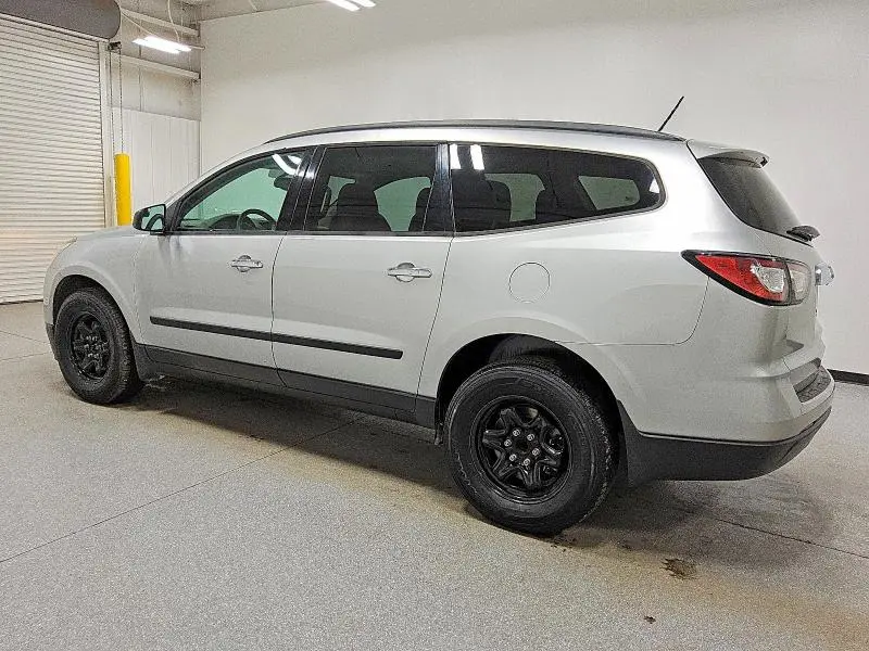 2014 CHEVROLET TRAVERSE LS  