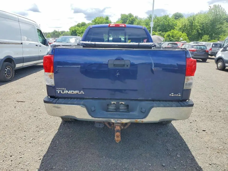 2011 TOYOTA TUNDRA DOUBLE CAB SR5  