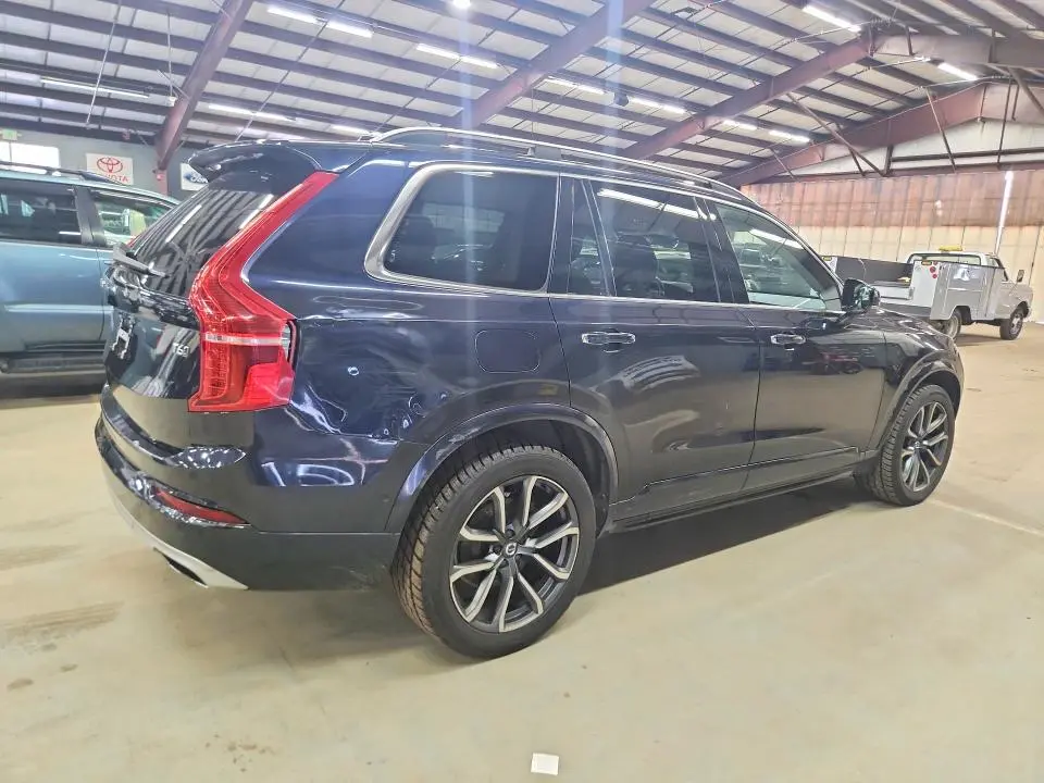 2016 VOLVO XC90 T6  