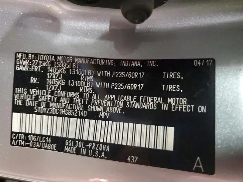 2017 TOYOTA SIENNA XLE  