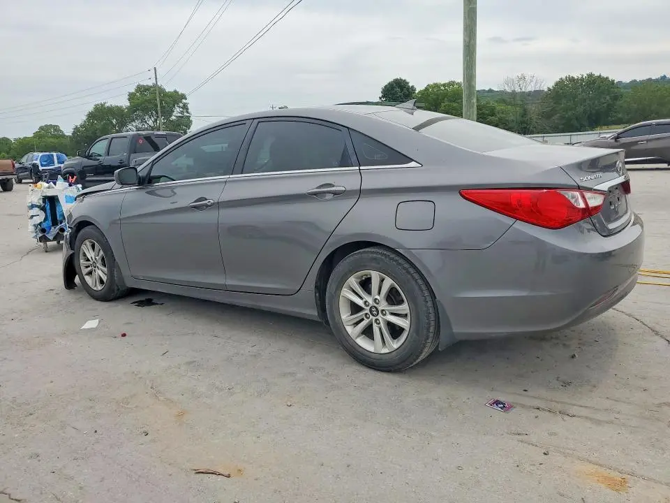 2013 HYUNDAI SONATA GLS  