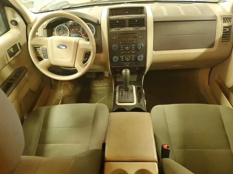 2011 FORD ESCAPE XLS  
