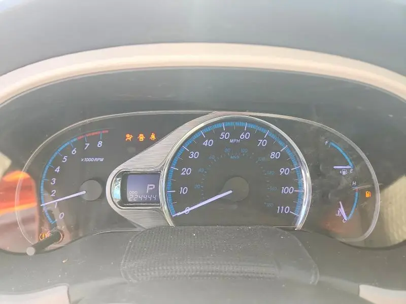 2013 TOYOTA SIENNA XLE 8-PASSENGER  