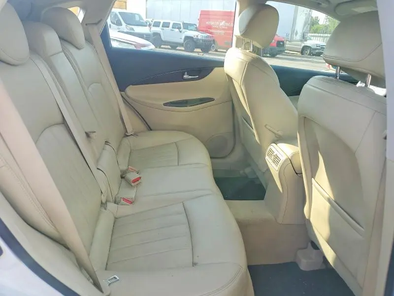 2016 INFINITI QX50 BASE  