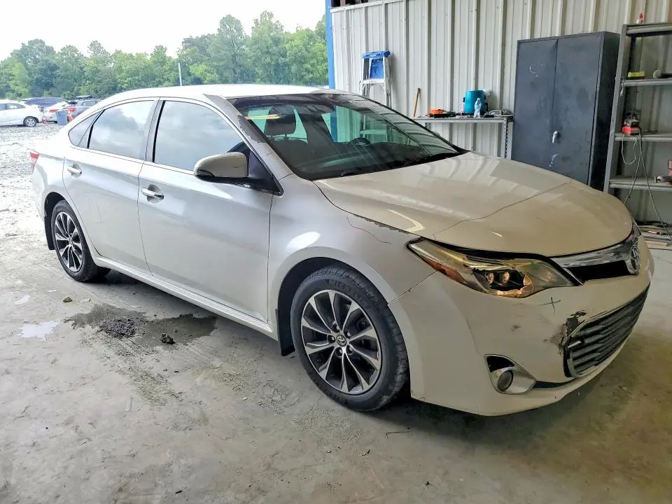 2015 TOYOTA AVALON XLE  