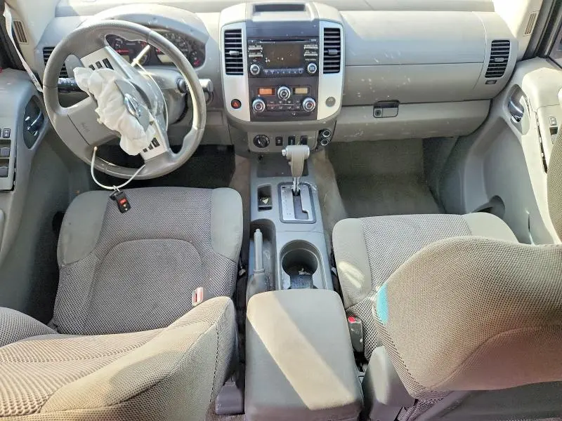 2013 NISSAN FRONTIER S  